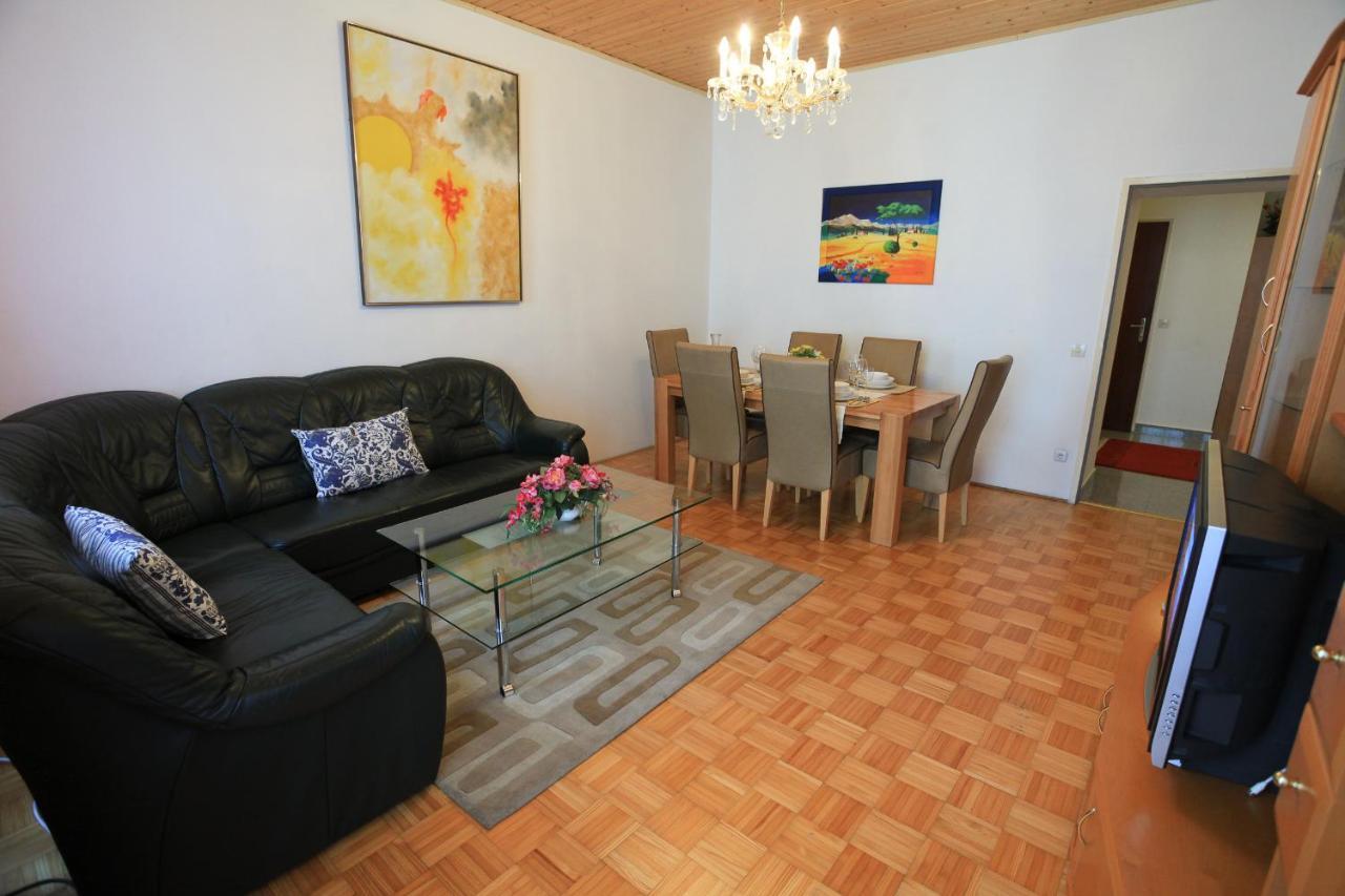 Mozart Apartments Viyana Oda fotoğraf